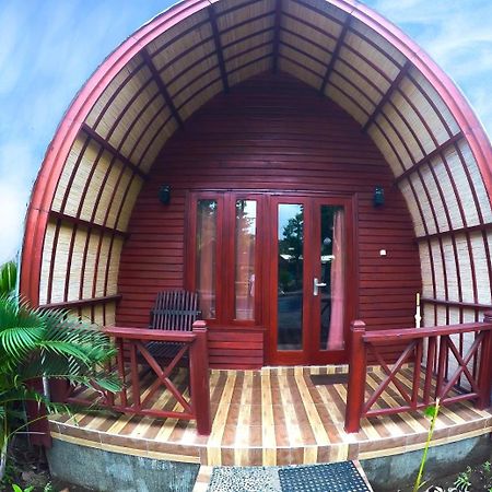 Amora Villa Gili Trawangan Exterior photo